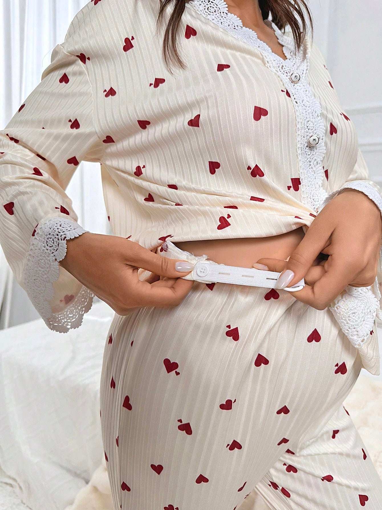 طقم بيجامة/بدلة نوم للأم ذو طبعة قلب تباين مزين بكشكشة الدانتيل - Pink&blue