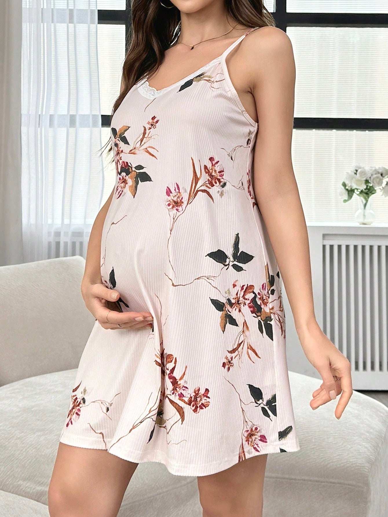 طقم ثوب نوم وبشت بناتي بطبعة زهور مع تطريز دانتيل وأربطة سباغيتي للأم - Pink&blue