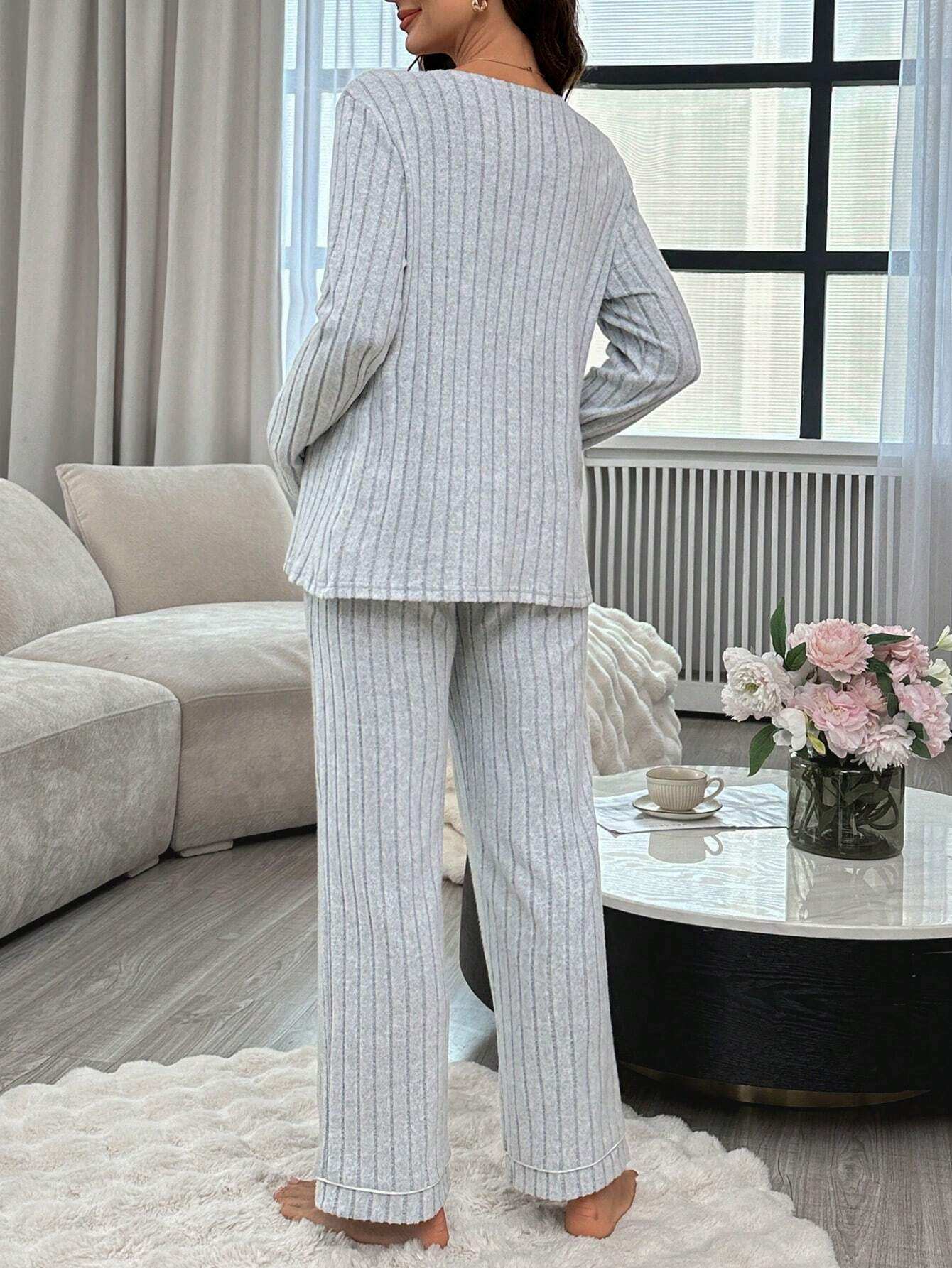 مجموعة بنطال وبلوزة طويلة الأكمام من الصوف المنسوج المطبوع بطباعة حروف الجيب للحمل - Pink&blue