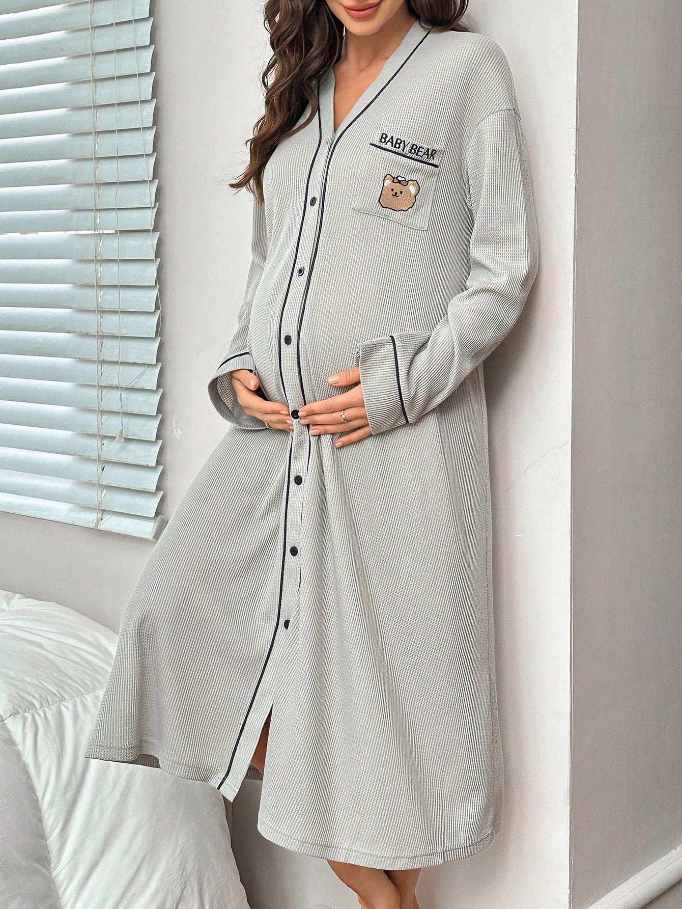 ثوب ليلي للأم بجيب مطرز برسوم الدب الكرتوني، أكمام طويلة - Pink&blue