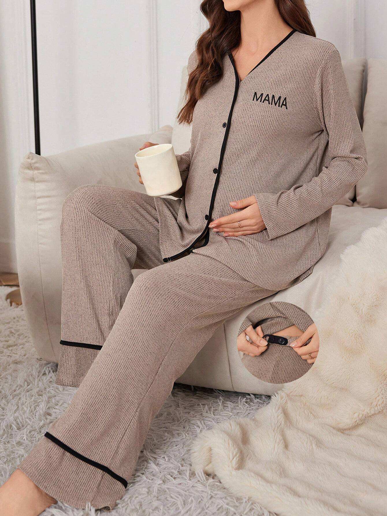 طقم ملابس داخلية للحوامل بطباعة حرفية، بياقة على شكل حرف V وأكمام طويلة مع بنطلون طويل، تفاصيل مريحة وأنيقة، ملابس خريفية - Pink&blue