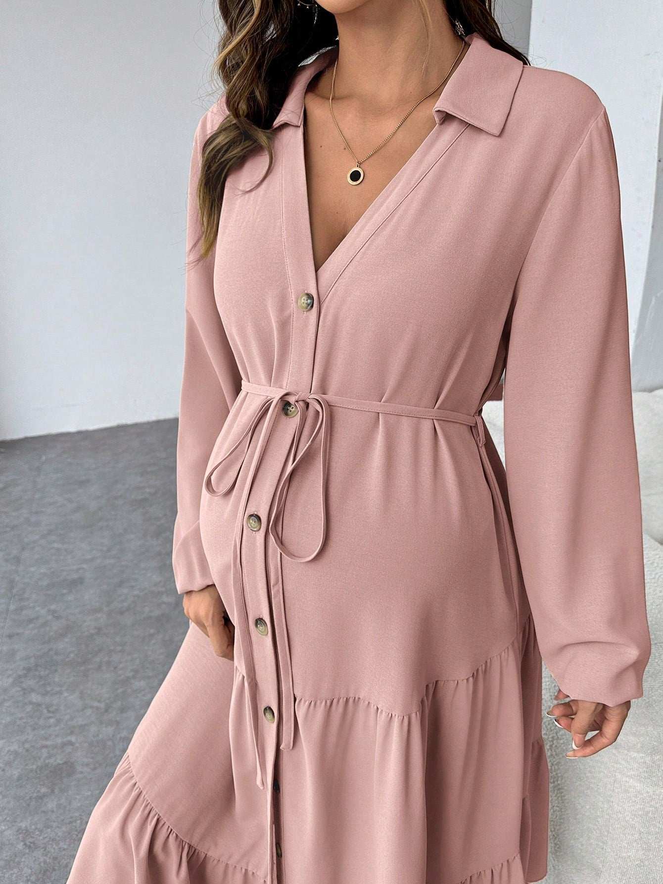 فستان قميص متموج الذيل مع أزرار وحزام للسيدات الحوامل - Pink&blue