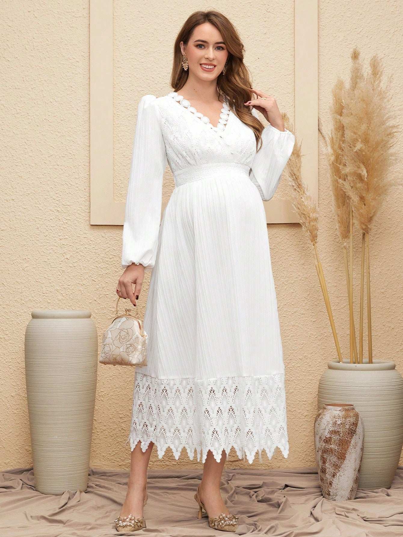 فستان ملابس الحمل للحوامل الطويل الأكمام ، بلون مصمت ، مزين بالدانتيل اللونين - Pink&blue