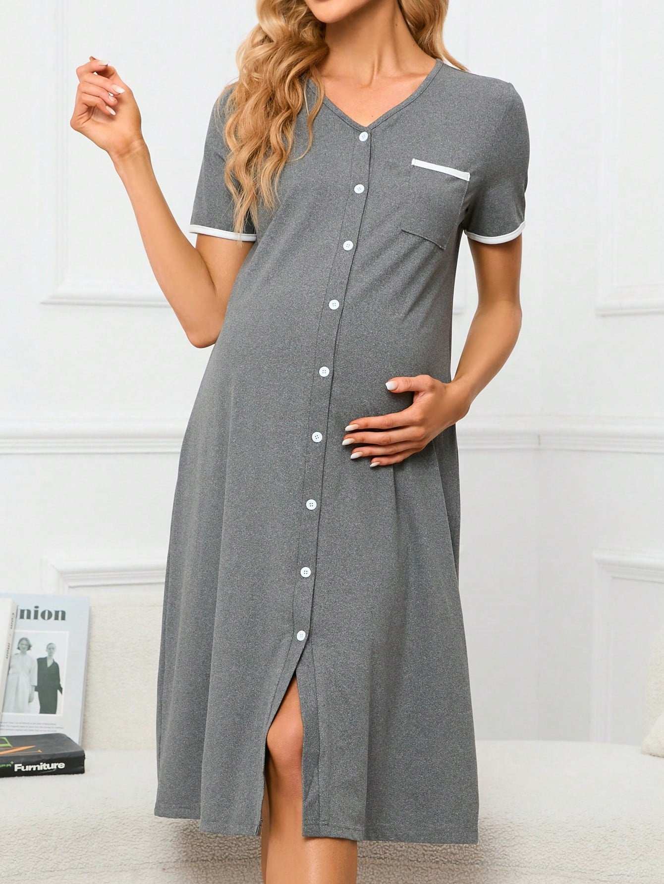 فستان نوم أمومة مميز بأزرار وحواف متباينة للأم - Pink&blue