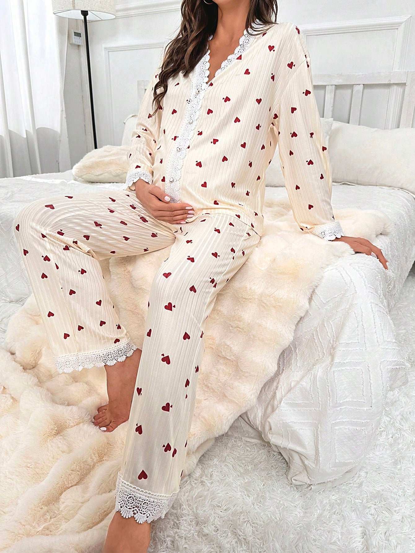 طقم بيجامة/بدلة نوم للأم ذو طبعة قلب تباين مزين بكشكشة الدانتيل - Pink&blue