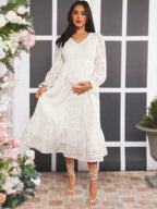 ثوب نسائي مطرز برقبة على شكل V و طرف انسيابي مع حاشية فرنتش - Pink&blue