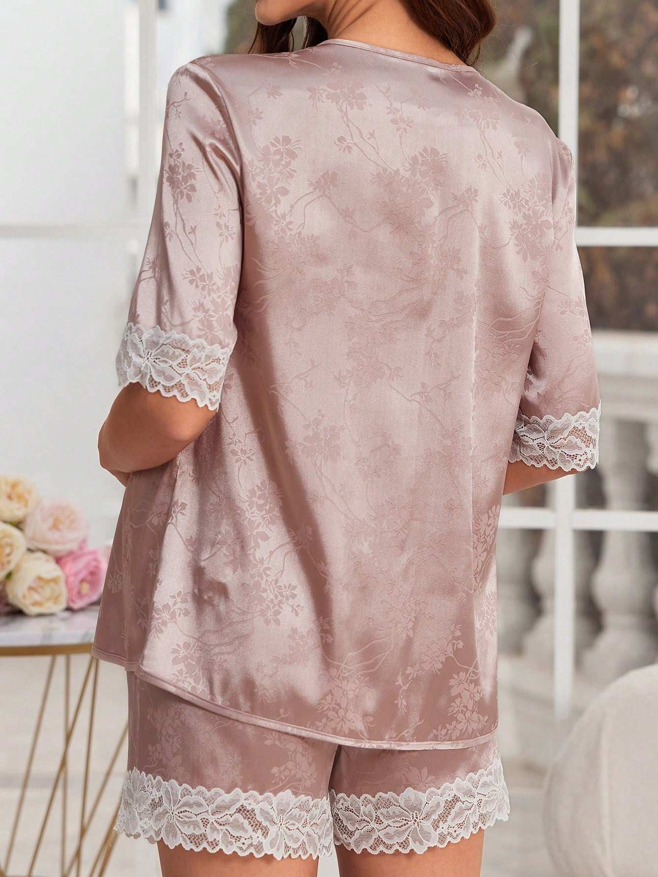 مجموعة بجامات للأم الحامل من قماش الجاكار المزيف الحرير مع حواف من الدانتيل شكل حرف V في الرقبة، بجامات حمل، ملابس نوم للحوامل، مجموعات للحوامل - Pink&blue