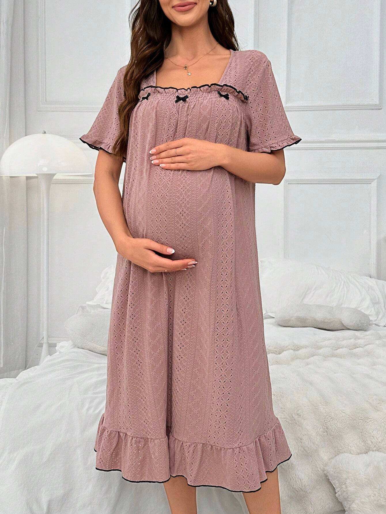 فستان نوم للحوامل مع كشكشة مطاطية وهامش مكرر، قماش جاكارد مزين بفراشة والياقة المربعة، فستان بيجامة - Pink&blue