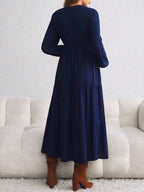 فستان متوسط الطول للحوامل بأكمام فانوس وأذيال بكسرات وأزرار فردية، خريفي - Pink&blue