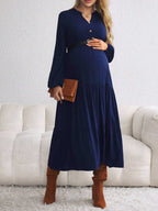 فستان متوسط الطول للحوامل بأكمام فانوس وأذيال بكسرات وأزرار فردية، خريفي - Pink&blue