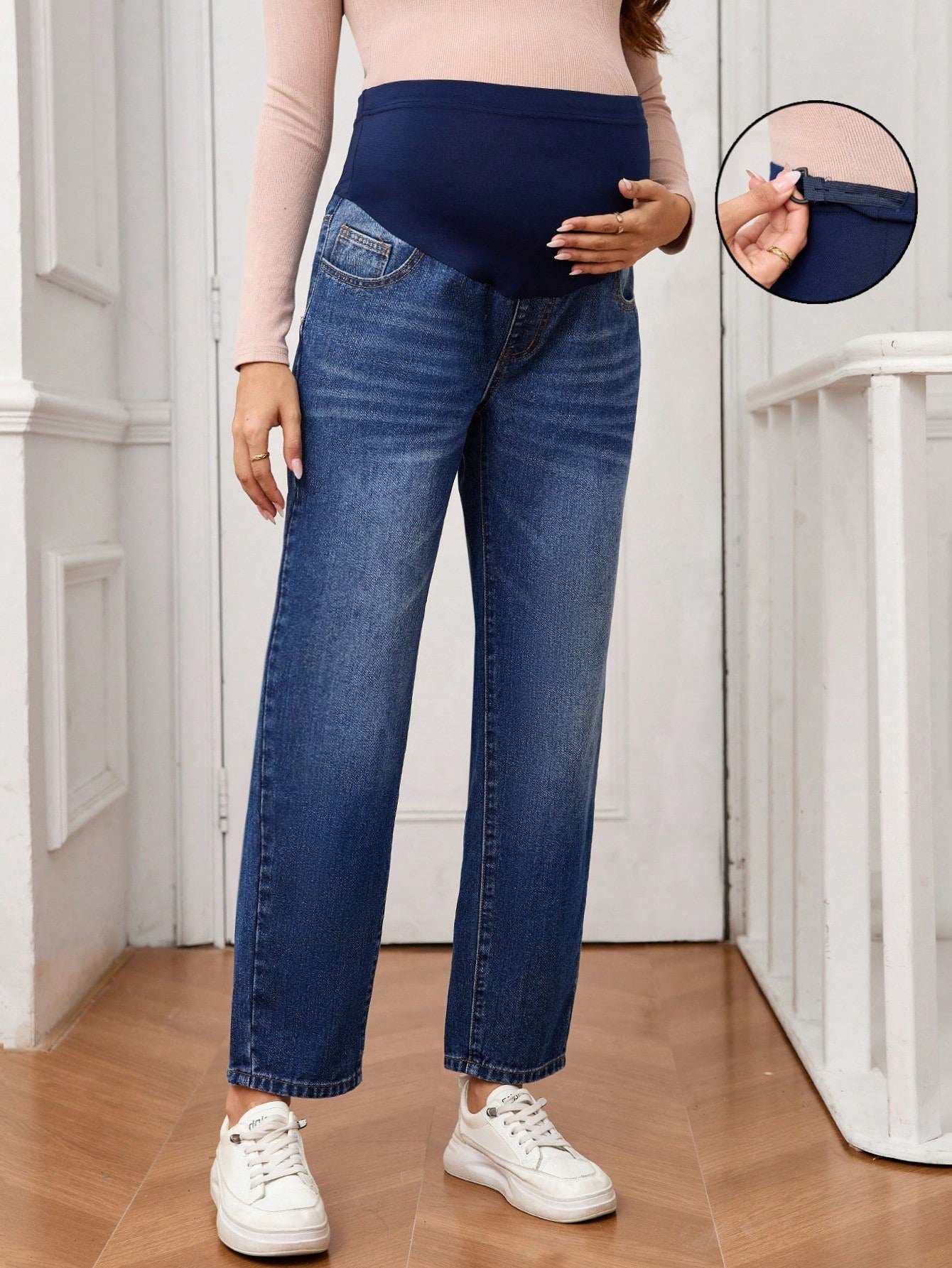 سراويل جينز ذات ساق مستقيمة، بتصميم رقعي بالتباين للحوامل - Pink&blue