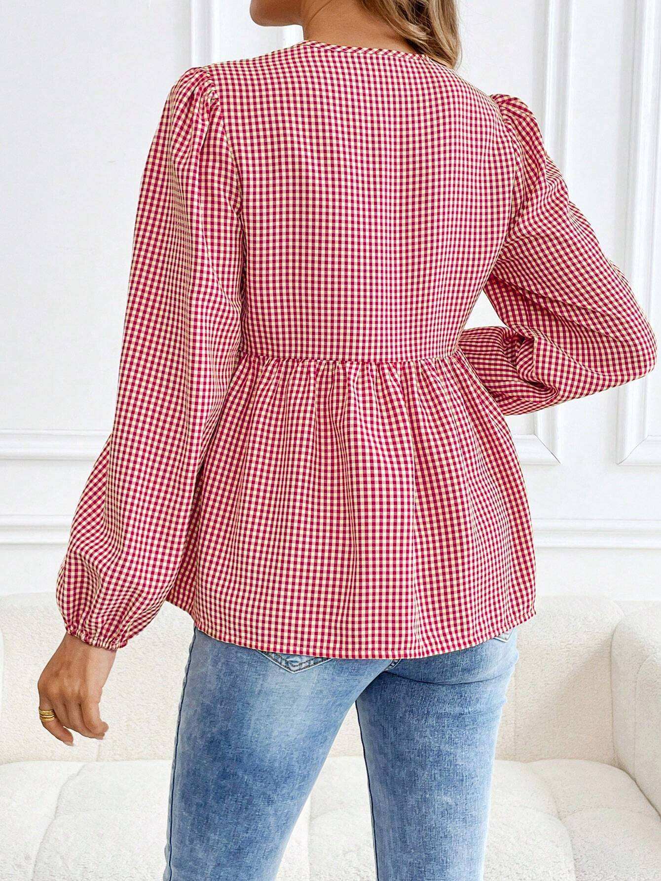 قميص حوامل كشمير طويل الأكمام بياقة مستديرة وزخرفة فيونكة وكشكشة عند الأطراف بطباعة مربعات - Pink&blue