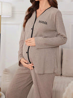 طقم ملابس داخلية للحوامل بطباعة حرفية، بياقة على شكل حرف V وأكمام طويلة مع بنطلون طويل، تفاصيل مريحة وأنيقة، ملابس خريفية - Pink&blue