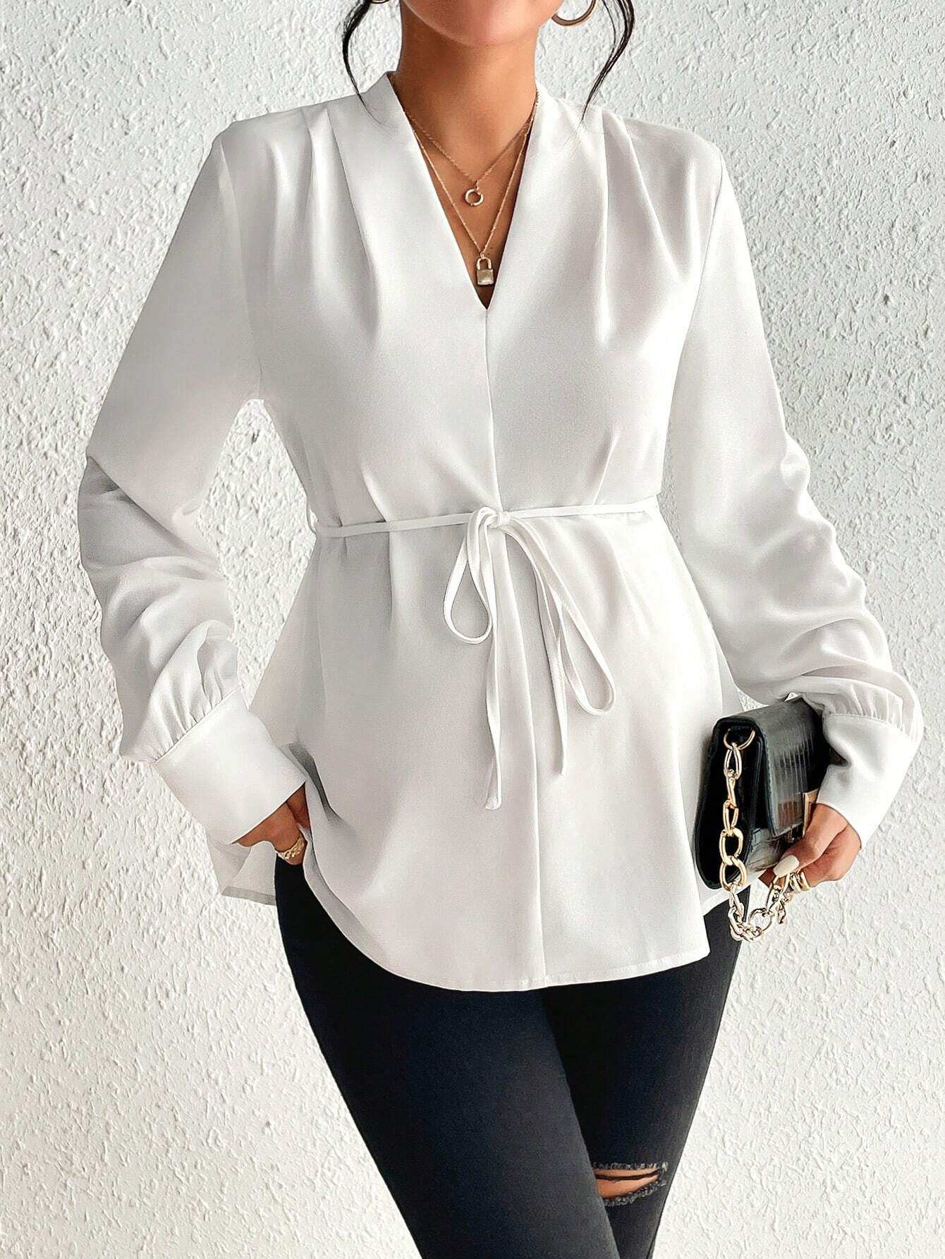 بلوزة أم بياقة على شكل حرف V مزودة بحزام وأكمام طويلة - Pink&blue