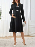 فستان كاجوال أكمام طويلة مع تفاصيل ربط أمامي لحوامل ، لون متباين و ترقيع - Pink&blue