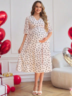 فستان حمل أنيق بياقة على شكل حرف V وذيل منموس وأكمام قصيرة منتفخة مطبوع عليه قلوب - Pink&blue