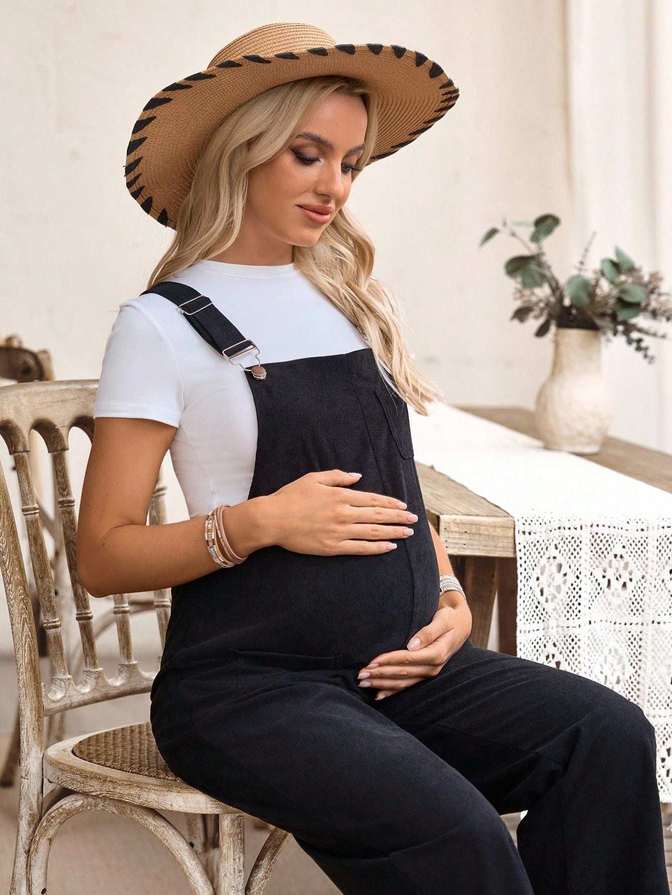 جمبسوت أنيقة للحامل بلون سادة مع جيوب وأربطة قابلة للتعديل - Pink&blue